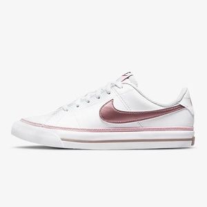 Nike Court Legacy Women’s Sneakers
